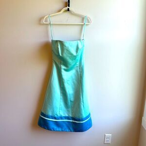 MCM 1950s Style Strapless Blue Knee-Length Dress with Satin Finish Small